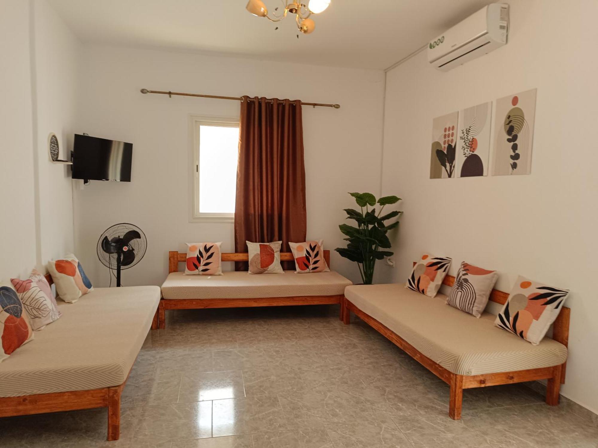 Sawsen Ghar El Melh Apartment Luaran gambar